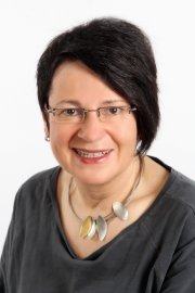 Hoelzel, Barbara.jpg